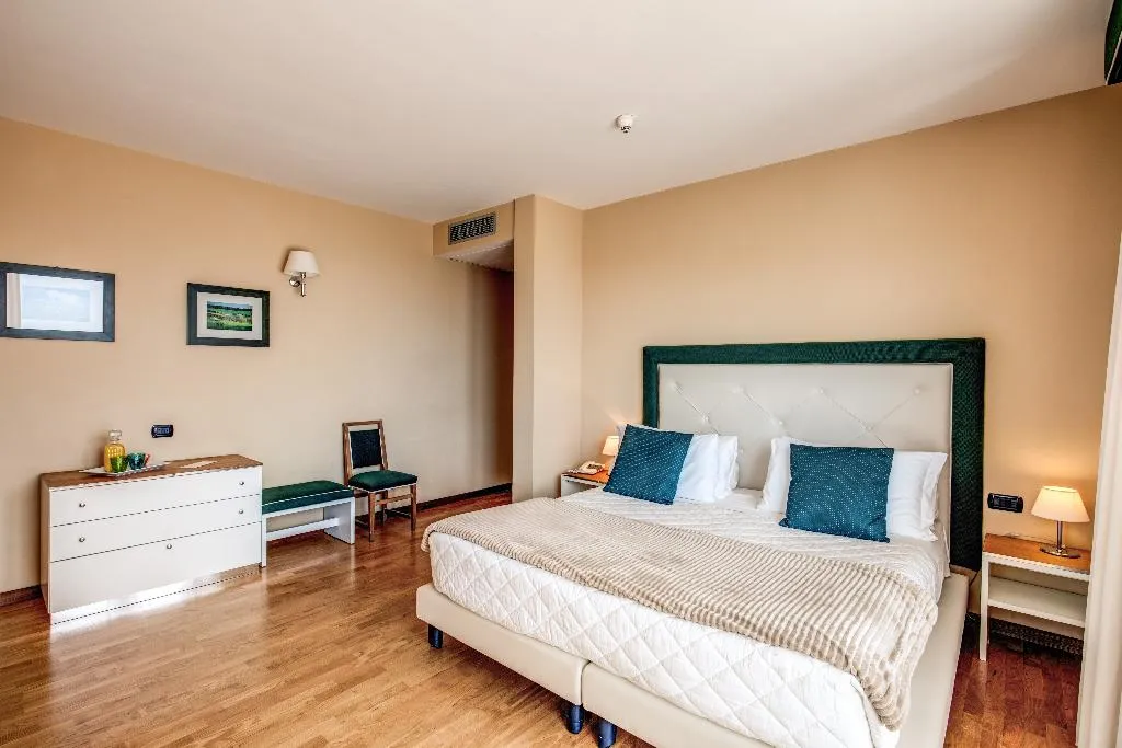 DOUBLE SINGLE USE EXECUTIVE Room, Demidoff Country Resort, Florence