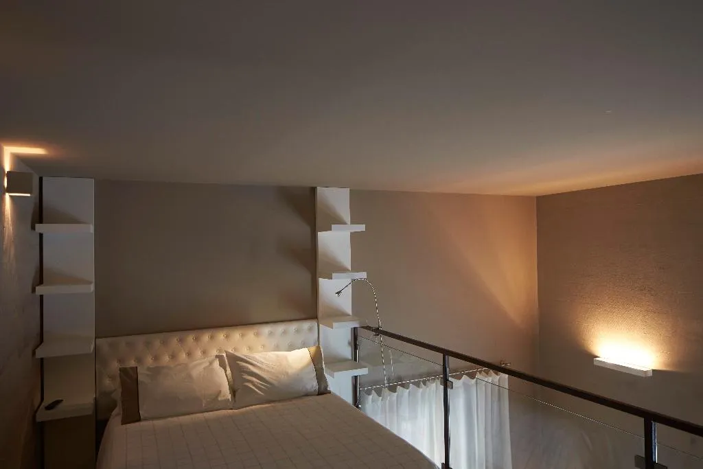 APARTMENT SUPERIOR WITH TERRACE Room, Ferrini Home - Via Monte Sant'Agata, Catania