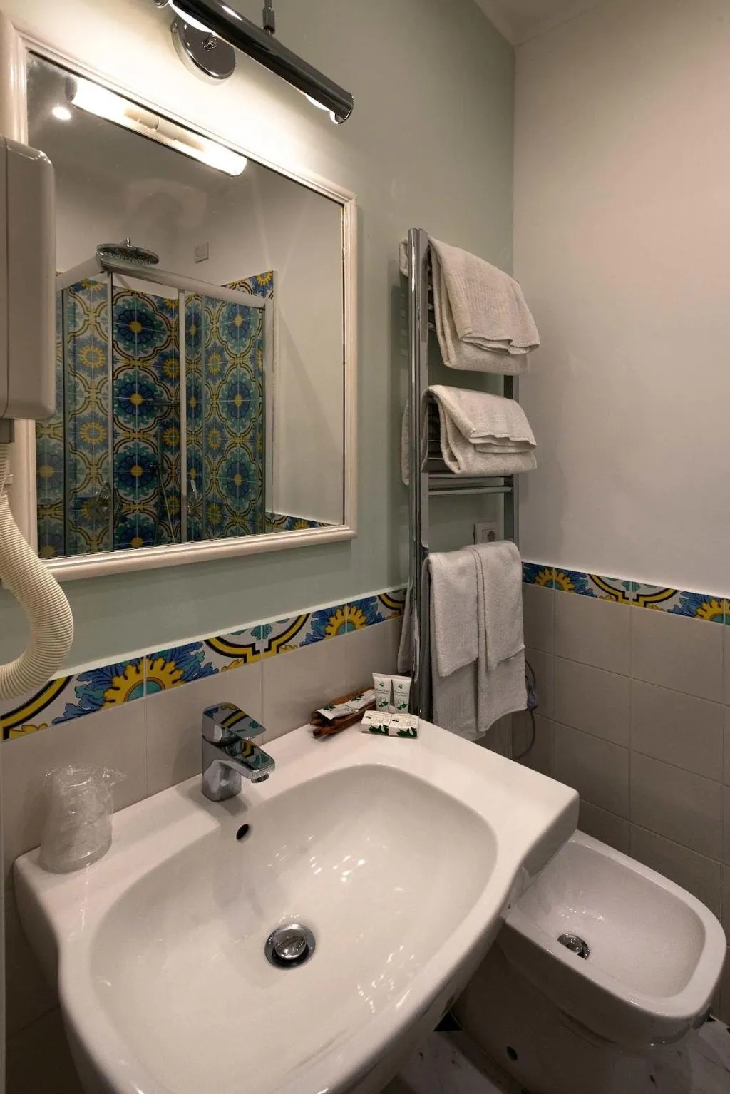 Room, Relais La Rupe, Naples