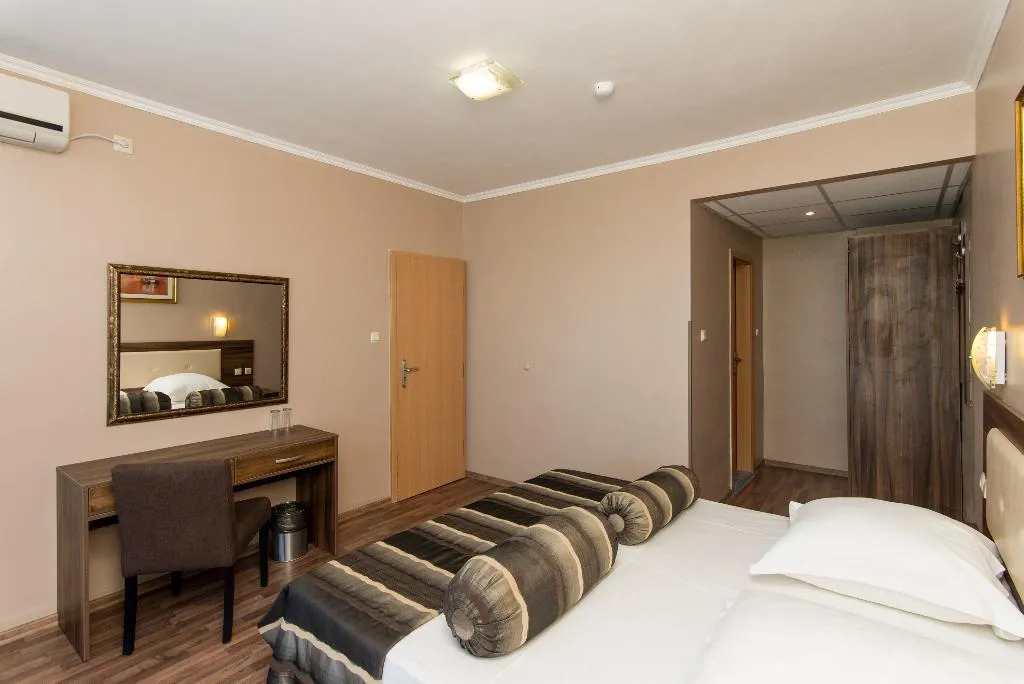 APARTMENT STANDARD Room, Hotel Regatta Palace, Bourgas