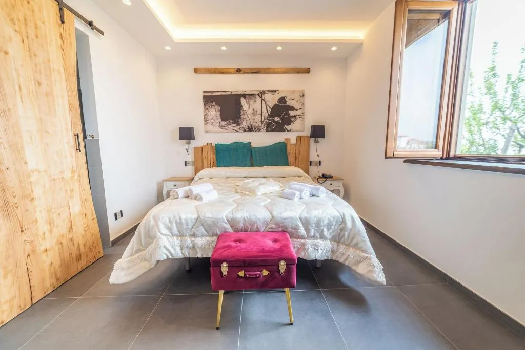 Room, Antichi Orti Del Sole, Naples
