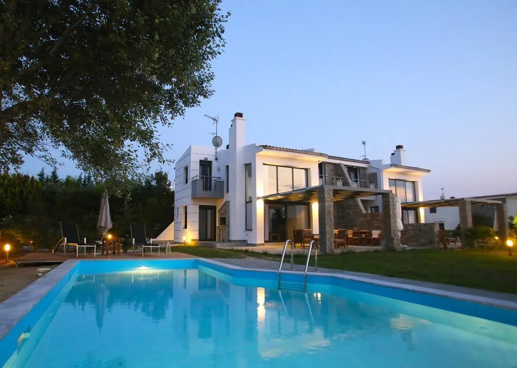 VILLA THREE BEDROOMS WITH PRIVATE POOL Room, Sunny Sani Luxury Villas, Halkidiki