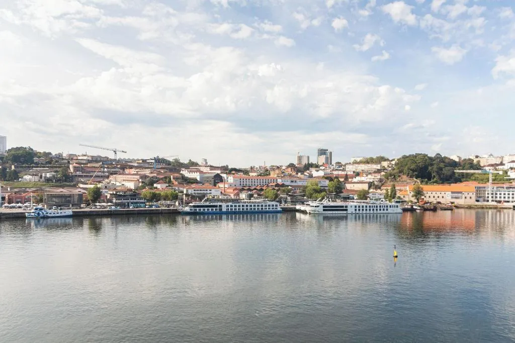 General view, 1872 River House, Porto