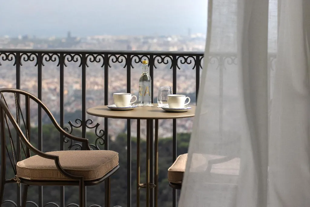 JUNIOR SUITE SEA VIEW Room, METT Barcelona, Barcelona