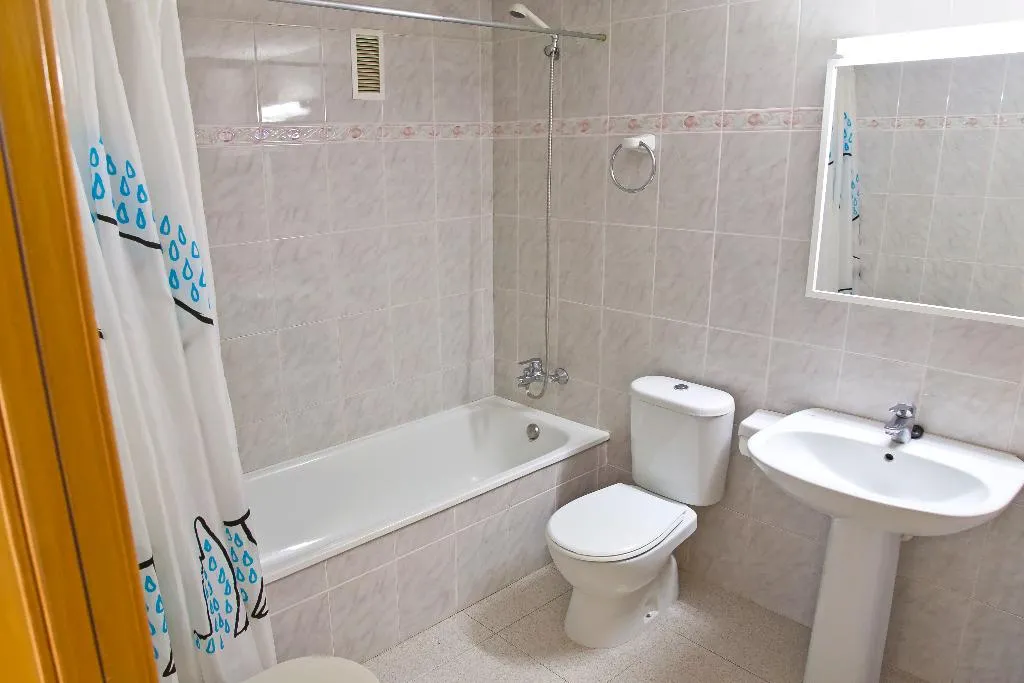 APARTMENT CAPACITY 4 ONE BEDROOM Room, Ses Illes, Costa Brava