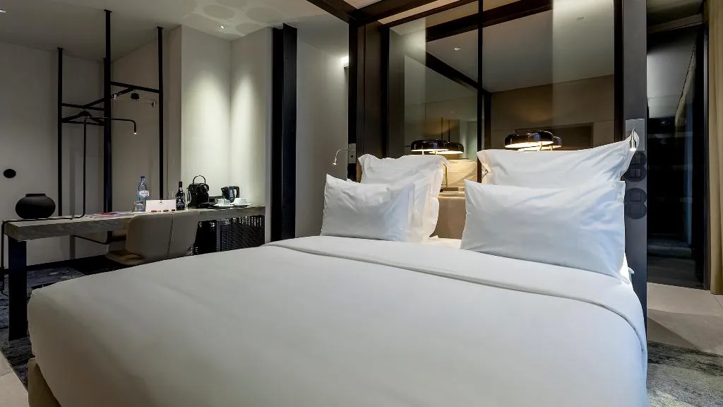 DOUBLE DELUXE PREMIUM Room, Porto Royal Bridges Hotel, Porto
