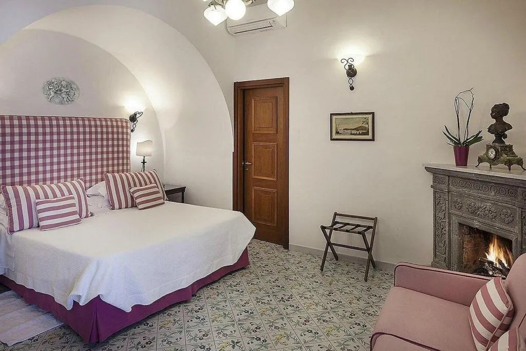 Double or Twin DELUXE SEA VIEW Room, Relais du Silence Villa Maria, Naples