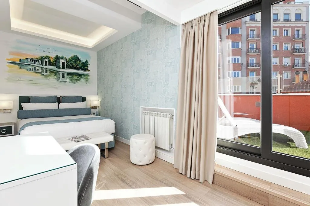 DOUBLE WITH TERRACE Room, Grupotel Mayorazgo, Madrid