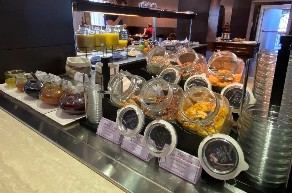 Restaurant, Crowne Plaza Milan Malpensa Airport, Milan