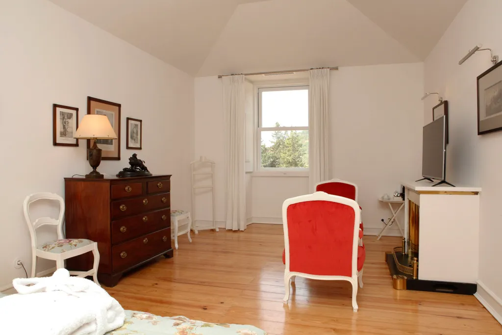 JUNIOR SUITE STANDARD Room, Casa Palmela - Small Luxury Hotels & Villas, Lisbon