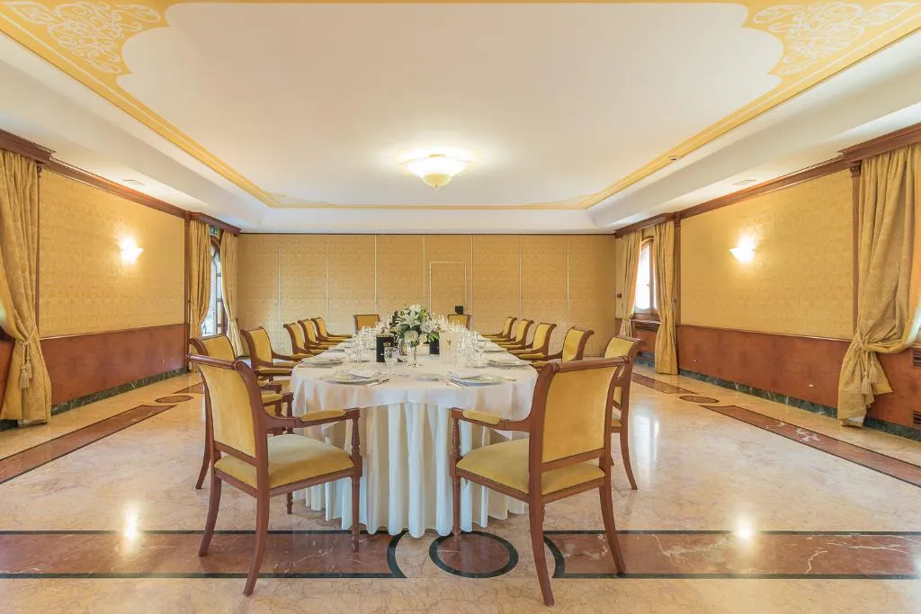 Restaurant, Torre Sant Angelo, Rome