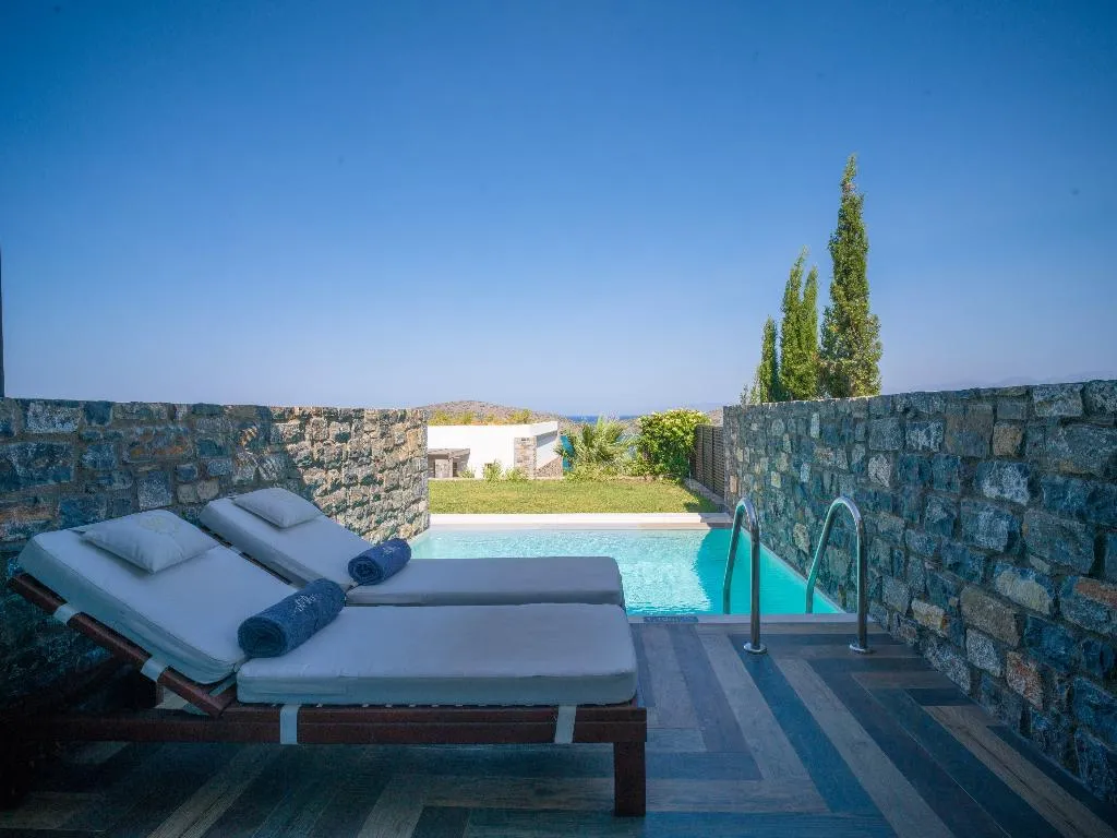JUNIOR SUITE DELUXE WITH PRIVATE POOL Room, Royal Marmin Bay Boutique & Art Hotel, Crete