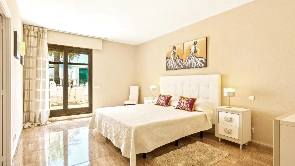 VILLA STANDARD Room, Villa Marina Puerto Banus, Costa Del Sol