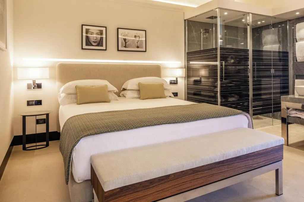 JUNIOR SUITE SEA VIEW Room, Grand Hotel Angiolieri, Naples