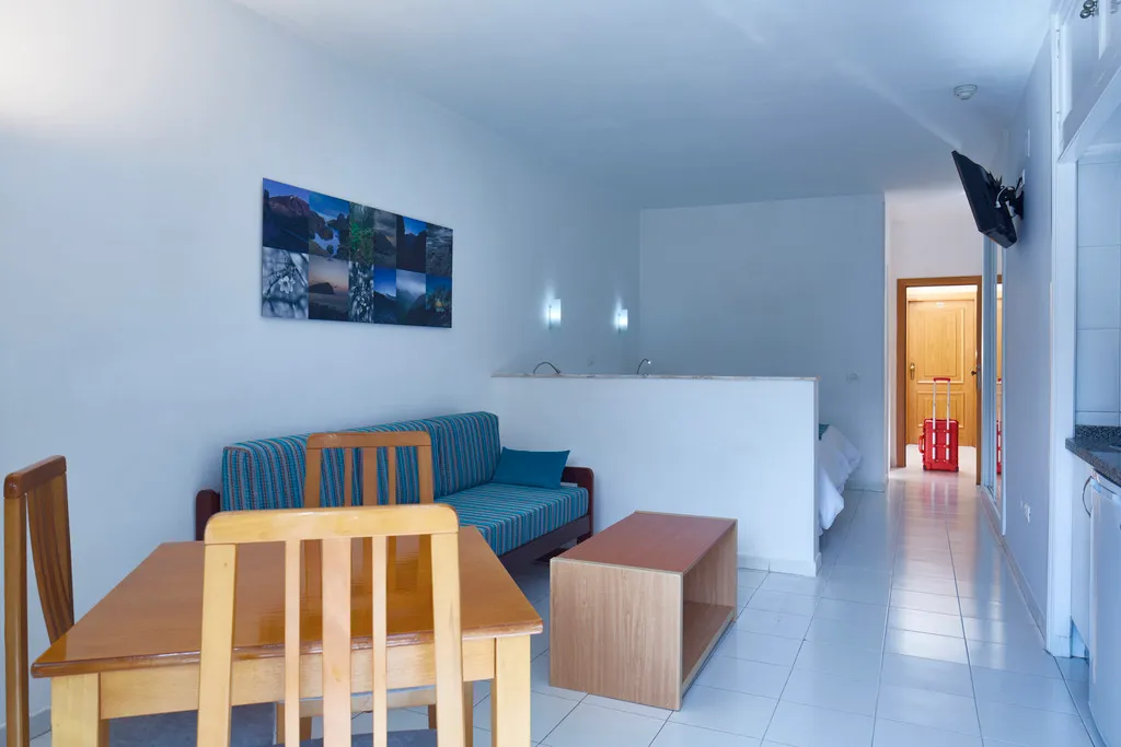 JUNIOR SUITE POOL VIEW Room, Coral Teide Mar, Tenerife