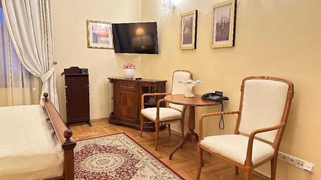 TRIPLE STANDARD Room, Fleur De Lis Hotel, Prague
