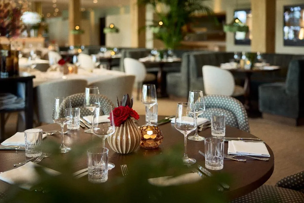 Restaurant, Van der Valk Hotel Volendam, Amsterdam