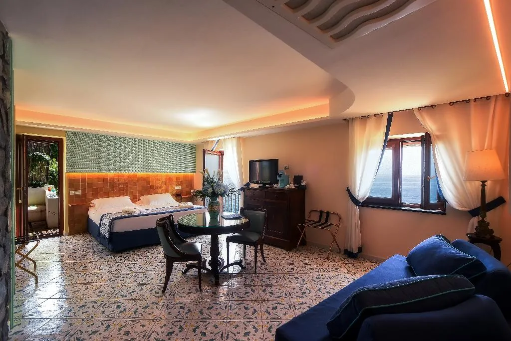 JUNIOR SUITE WITH TERRACE Room, Ravello Art Hotel Marmorata, Naples