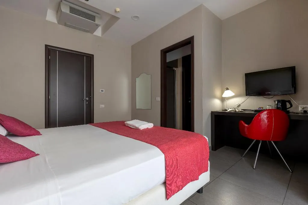Double or Twin STANDARD Room, Napolit'amo Hotel Medina, Naples