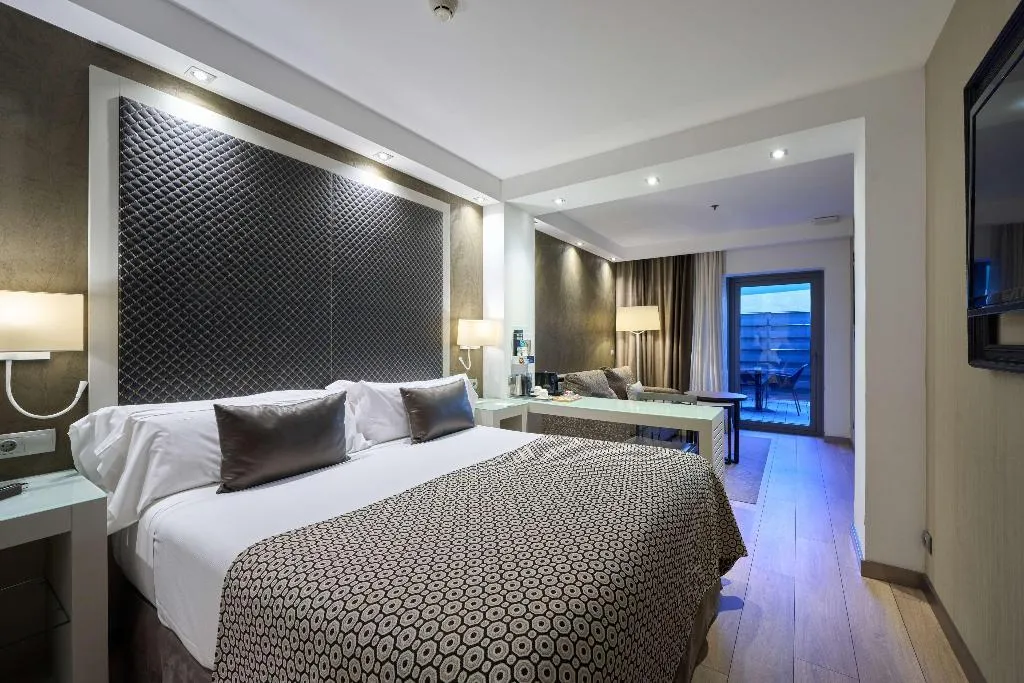 Room, Catalonia Square, Barcelona