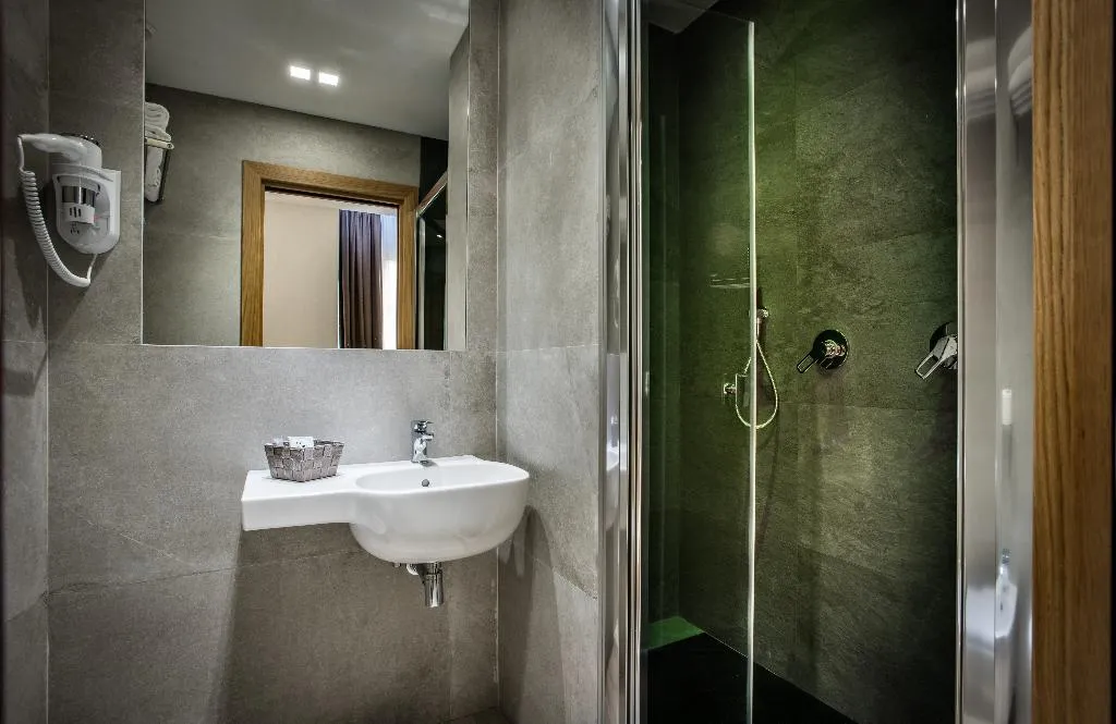 DOUBLE PREMIUM Room, Eurohotel, Milan