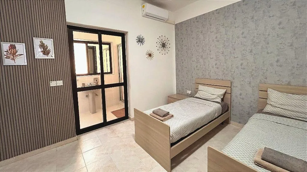 Room, Arzella Apartments, Gozo