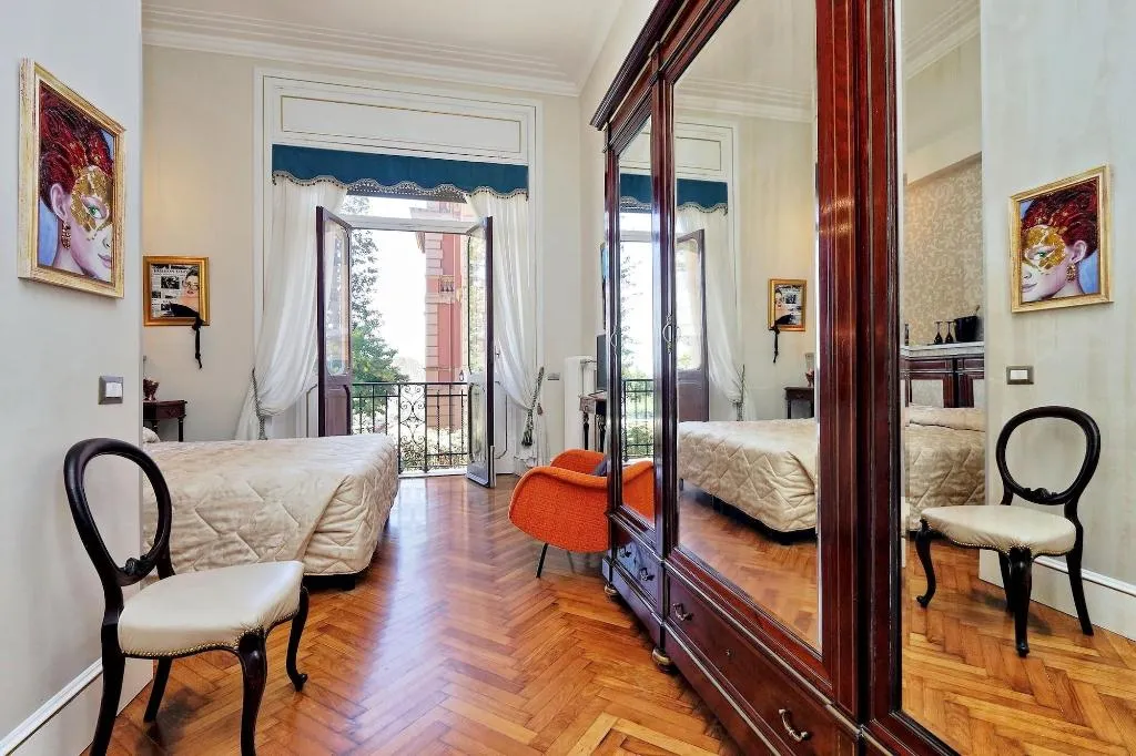 Room, Domus Monamì Luxury Suites, Rome
