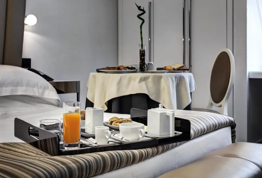 JUNIOR SUITE CLASSIC Room, Lhp Napoli Palace & Spa, Naples
