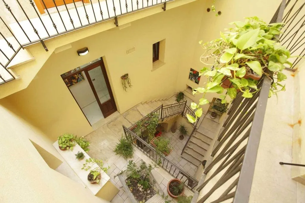 Lobby, Albergo Maccotta, Palermo