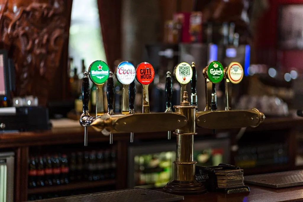 Bar, Sheldon Park Hotel & Leisure Centre, Dublin