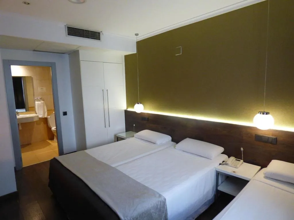 Room, Moderno, Barcelona