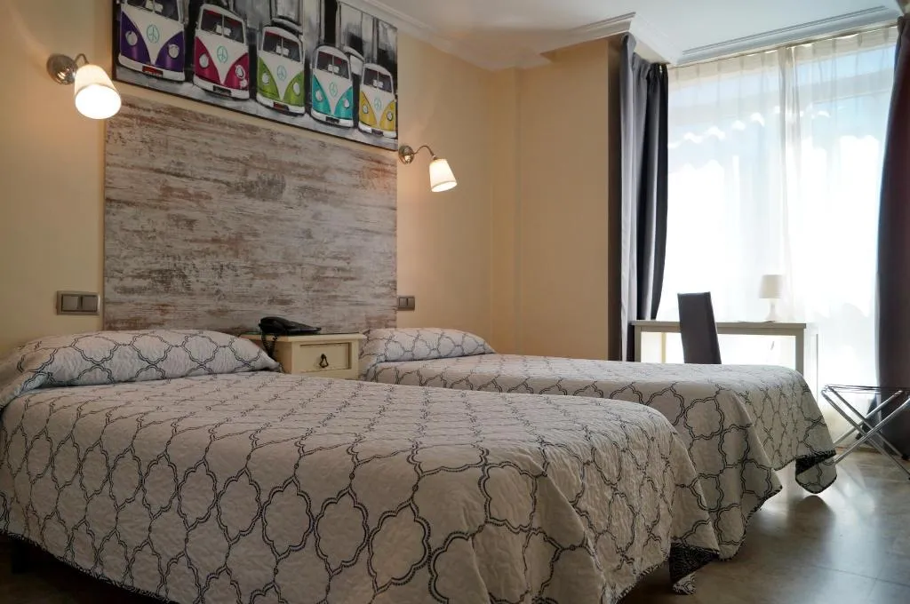 Room, Caballero Errante, Madrid