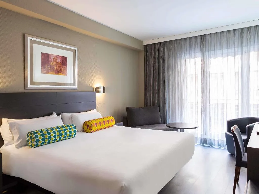 DOUBLE WITH DOUBLE BED Room, Mercure Madrid Centro, Madrid