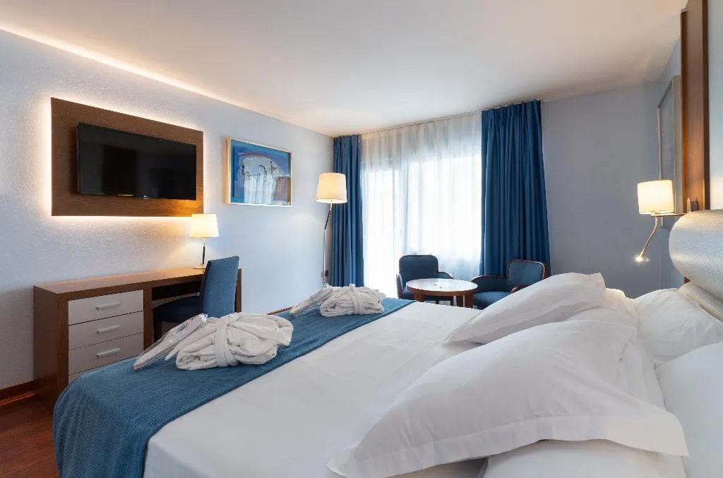 DOUBLE SINGLE USE STANDARD Room, MS Maestranza Málaga Centro, Costa Del Sol