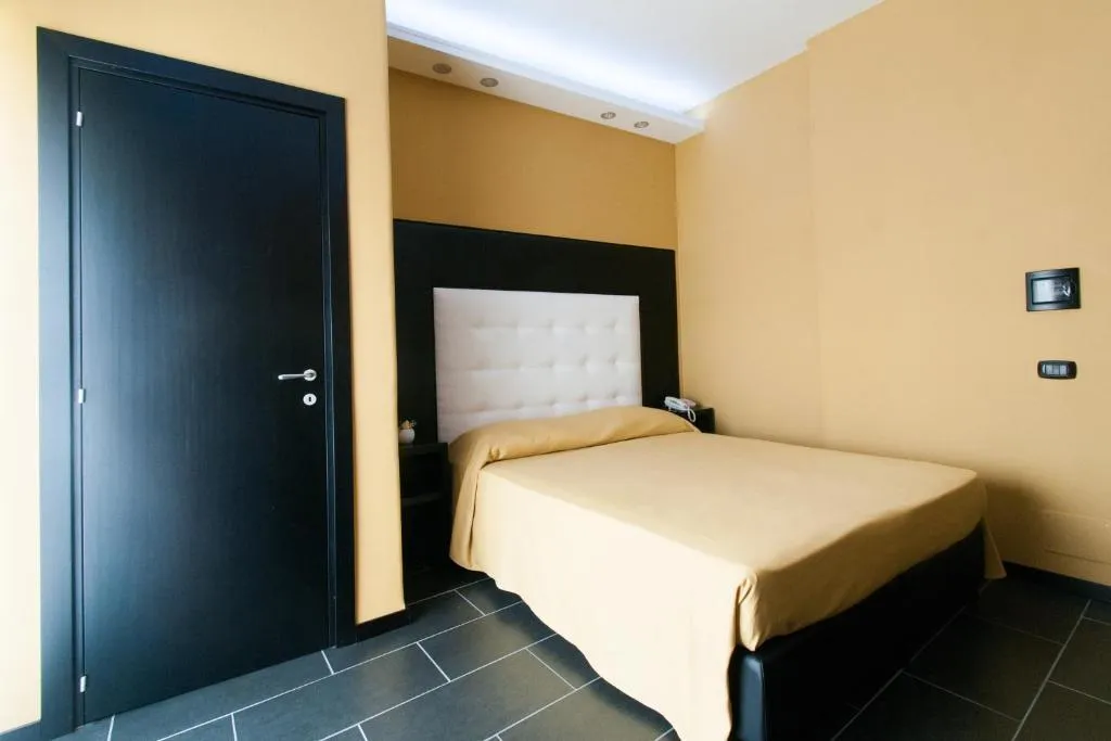 Double or Twin STANDARD Room, Fly Boutique Hotel, Naples