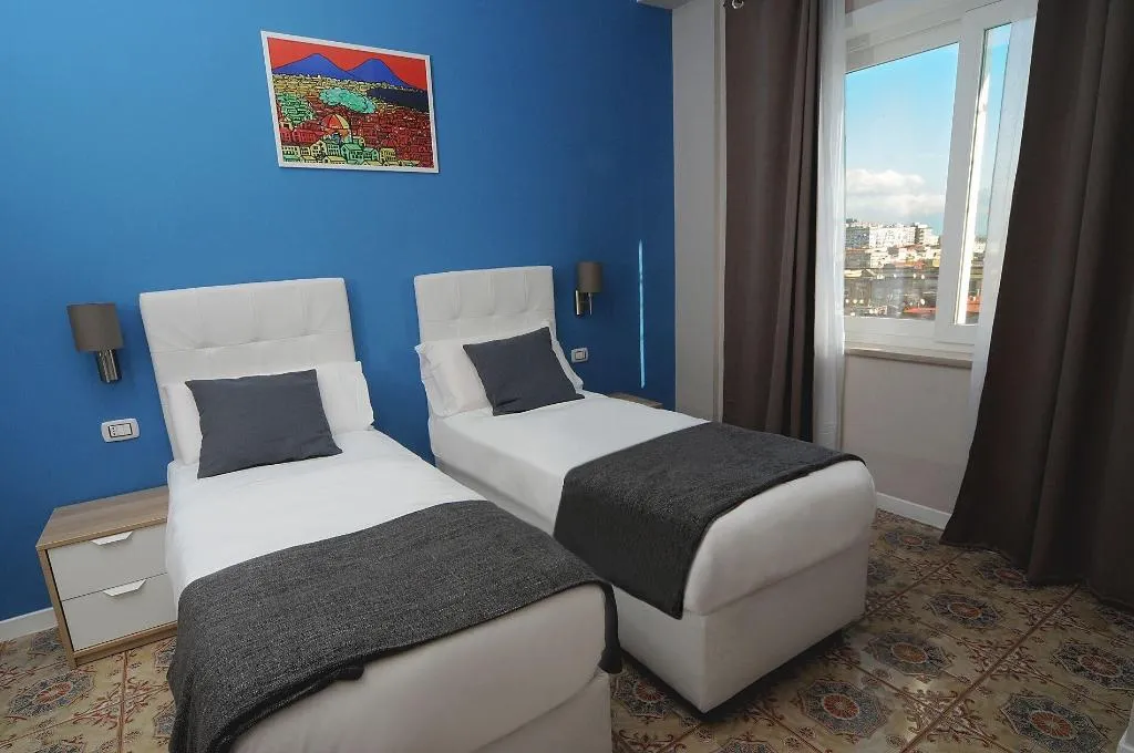 Room, La Casa Di Giorgio, Naples
