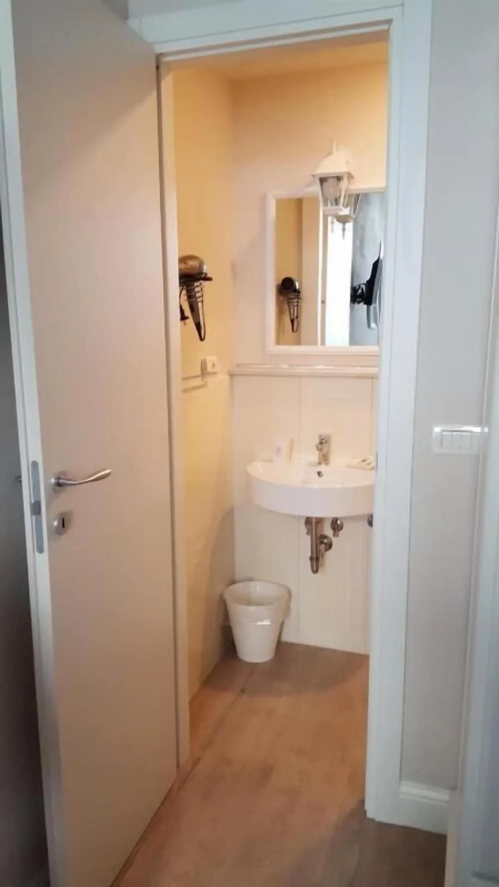 Room, Soggiorno Arcobaleno, Florence