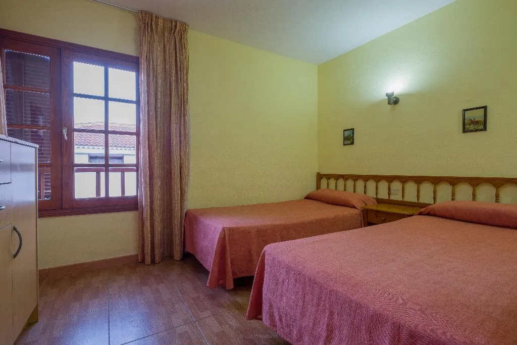 APARTMENT CAPACITY 6 TWO BEDROOMS Room, Tinerfe Garden, Tenerife