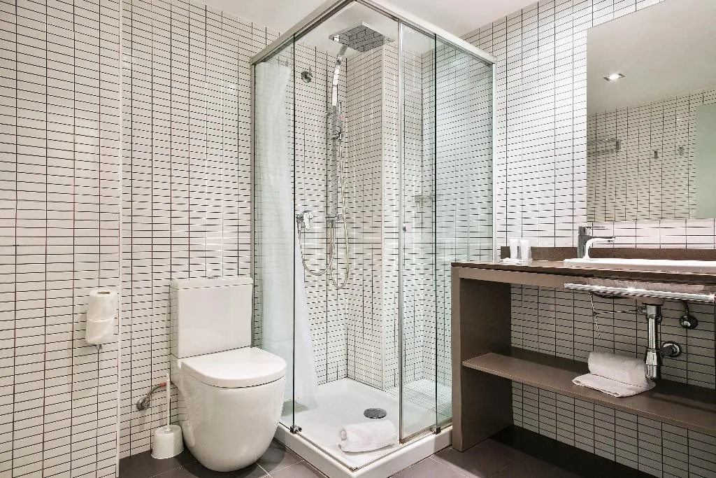TRIPLE STANDARD Room, Laumon, Barcelona