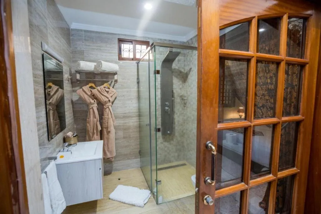 TRIPLE basement Room, Riad Sebti Fès, Fez