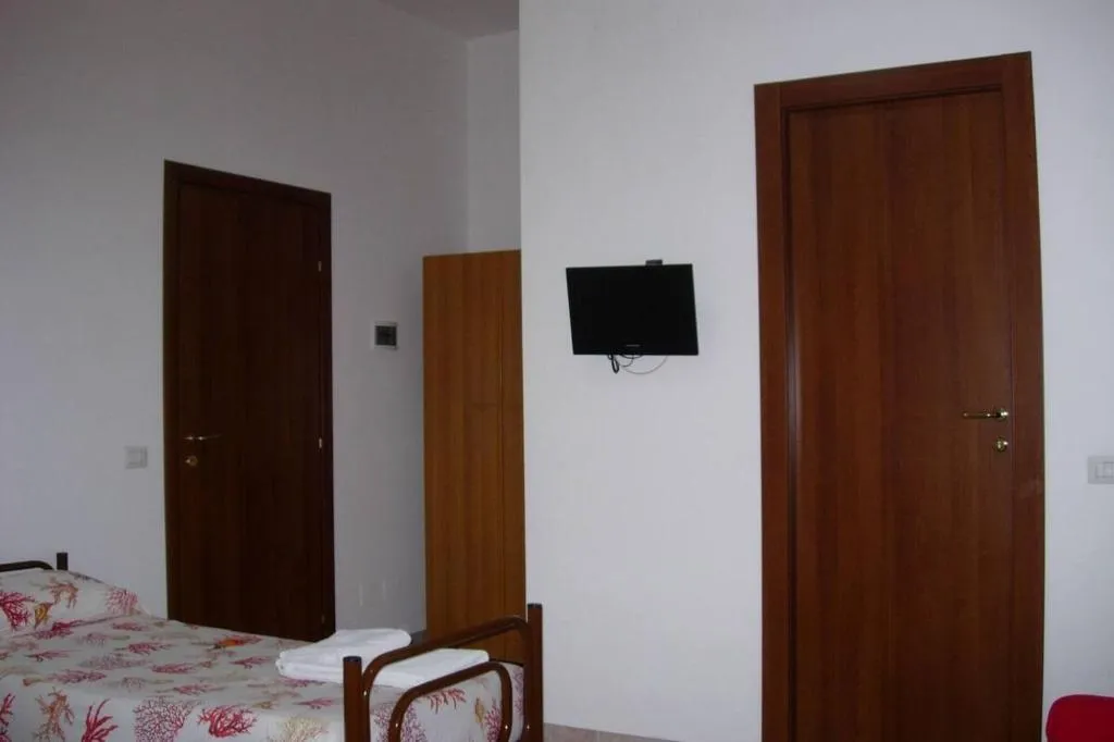 Room, Foresteria Roma, Naples