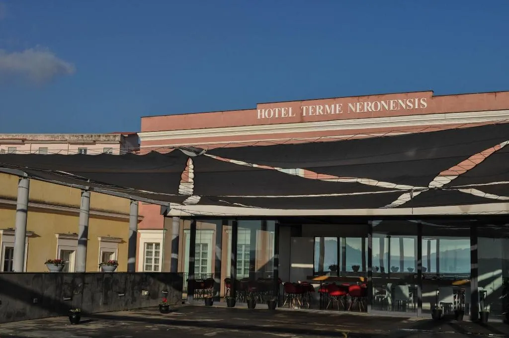 Restaurant, Hotel Neronensis, Naples