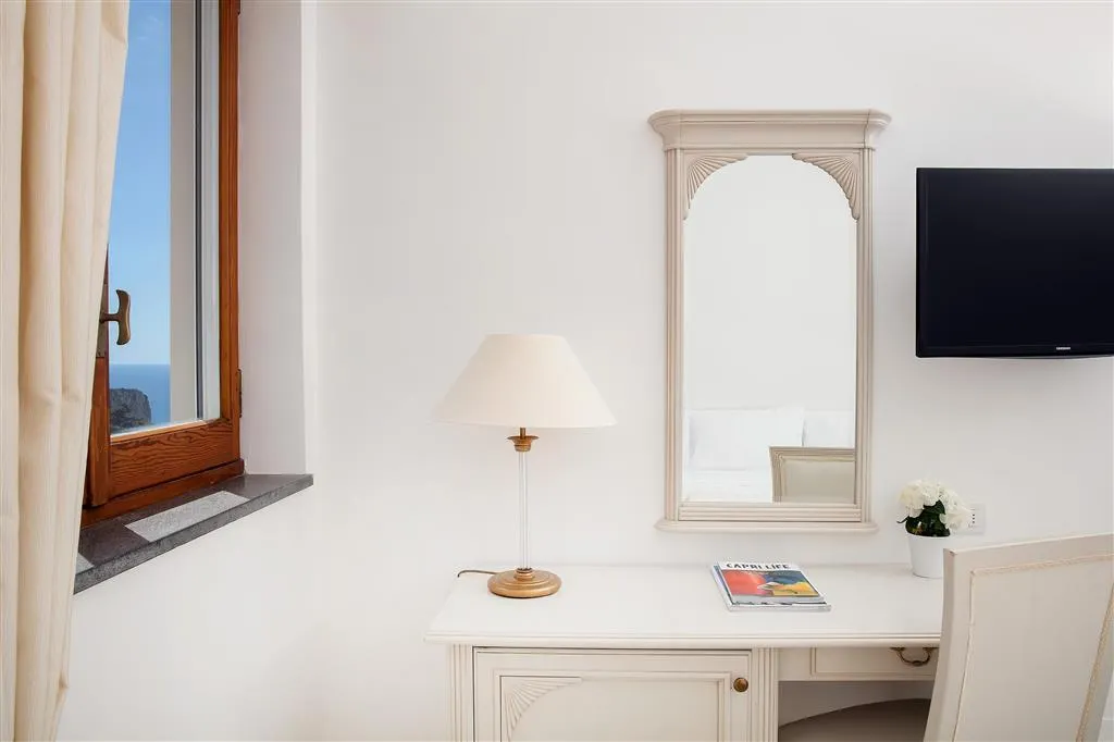 Room, Hotel Syrene Capri, Naples