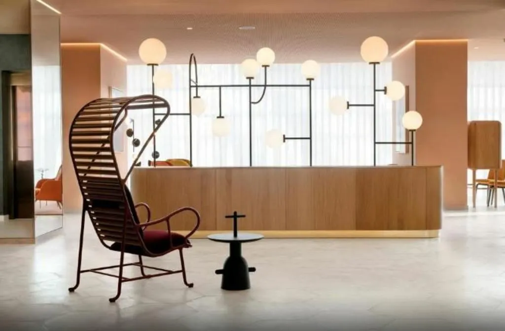 Lobby, Barceló Torre de Madrid, Madrid