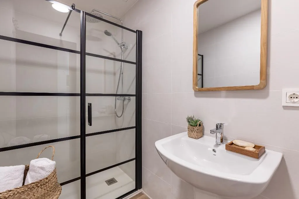 STUDIO WITH TERRACE Room, Libere Malaga la Merced, Costa Del Sol