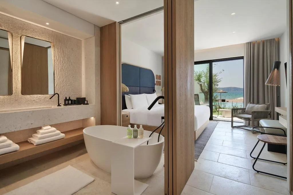 SUITE WITH PRIVATE POOL Room, W Costa Navarino- Adults Only, Kalamata
