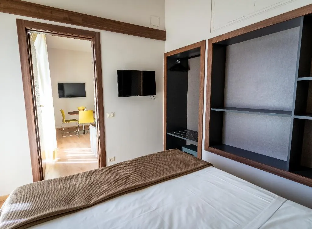 APARTMENT CAPACITY 4 TWO BEDROOMS Room, Residence Porta Al Prato, Florence