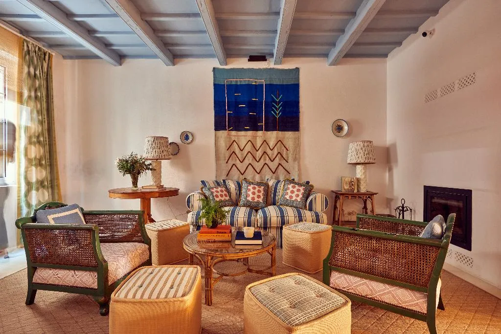 Lobby, Cristine Bedfor, Menorca