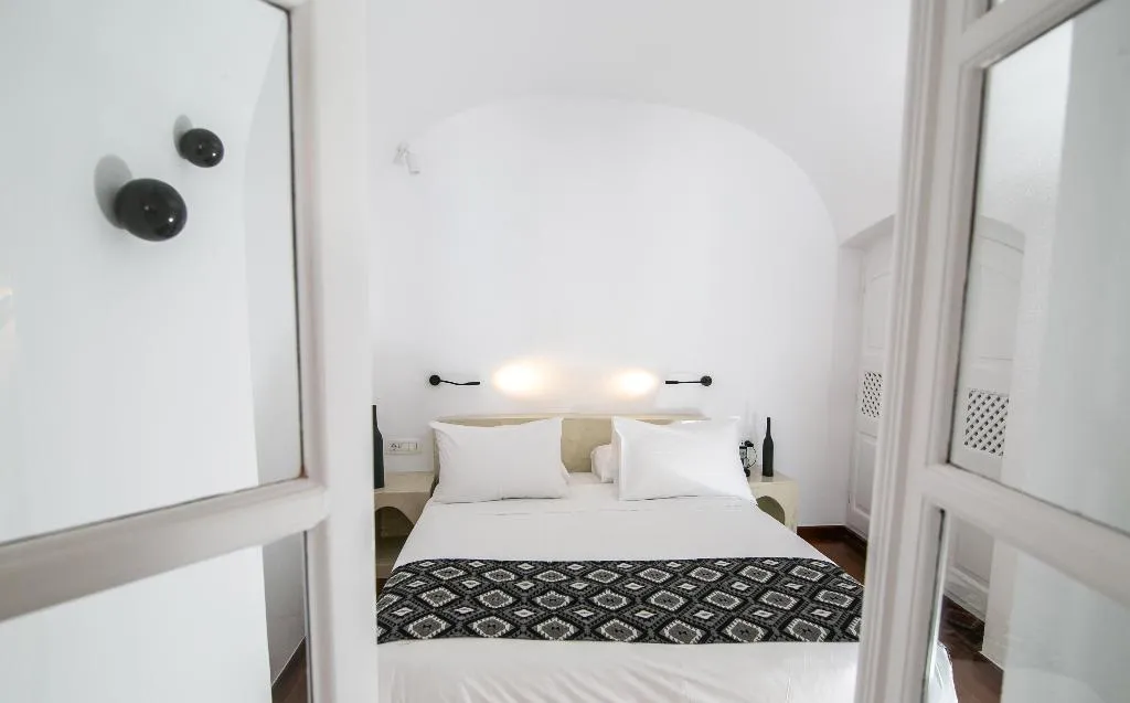 VILLA ONE BEDROOM Room, White Pearl Villas, Santorini