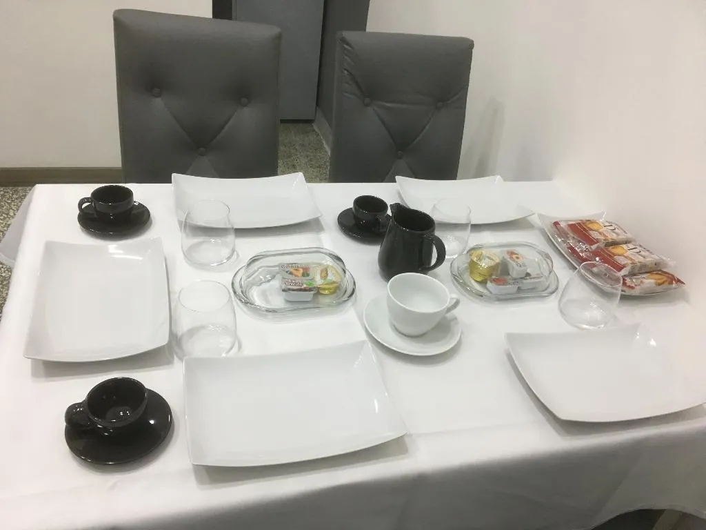 Restaurant, MB95 - Mezzocannone Luxurious Bed&Breakfast, Naples